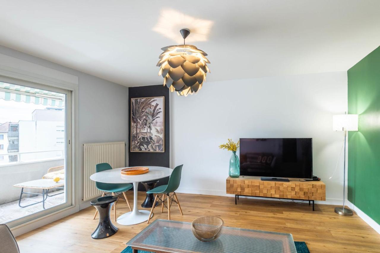 Appartamento Florentine Furnished Flat Annecy Esterno foto